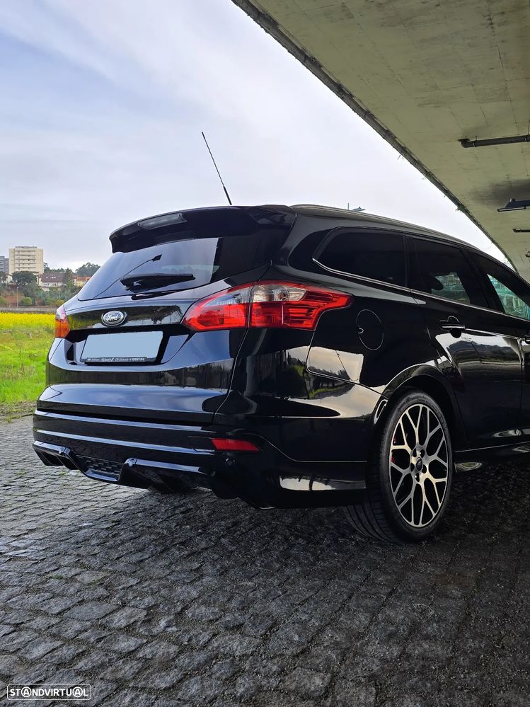 Ford Focus SW 1.0 EcoBoost S&S ST-Line - 12
