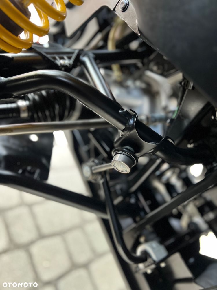 Can-Am Outlander Max - 17