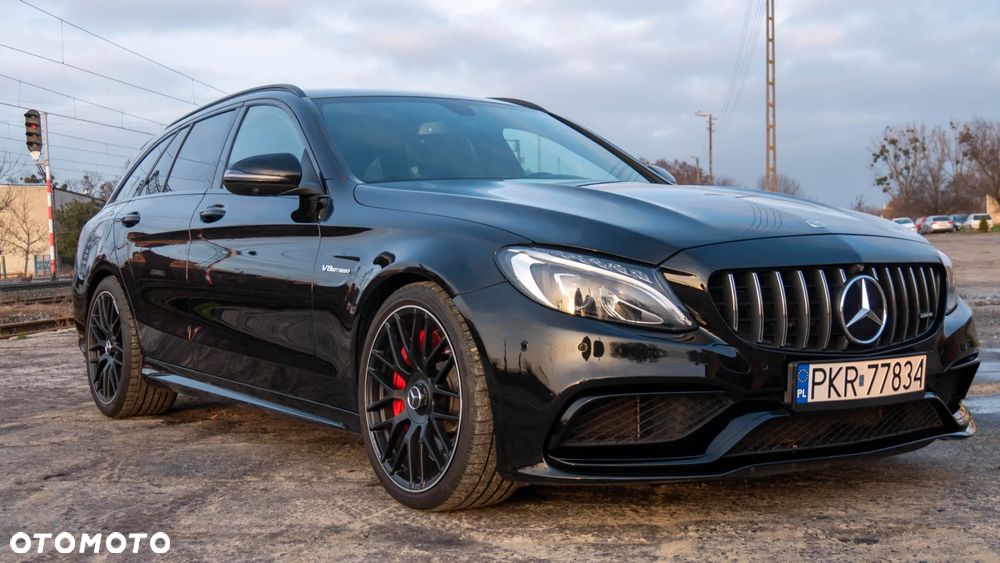 Mercedes-Benz Klasa C AMG 63 S AMG Speedshift 7G-MCT - 14
