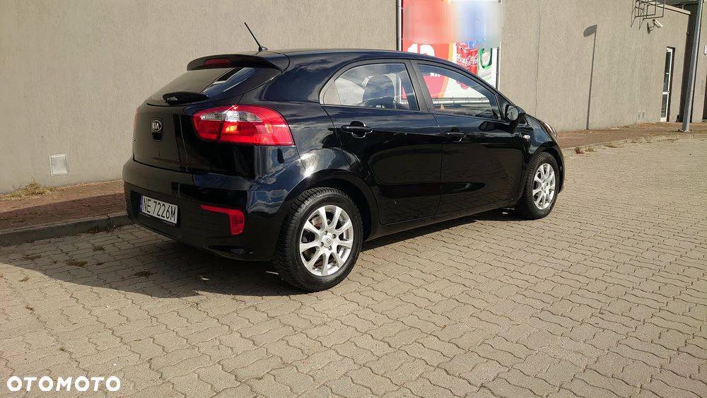 Kia Rio 1.2 Attract - 16