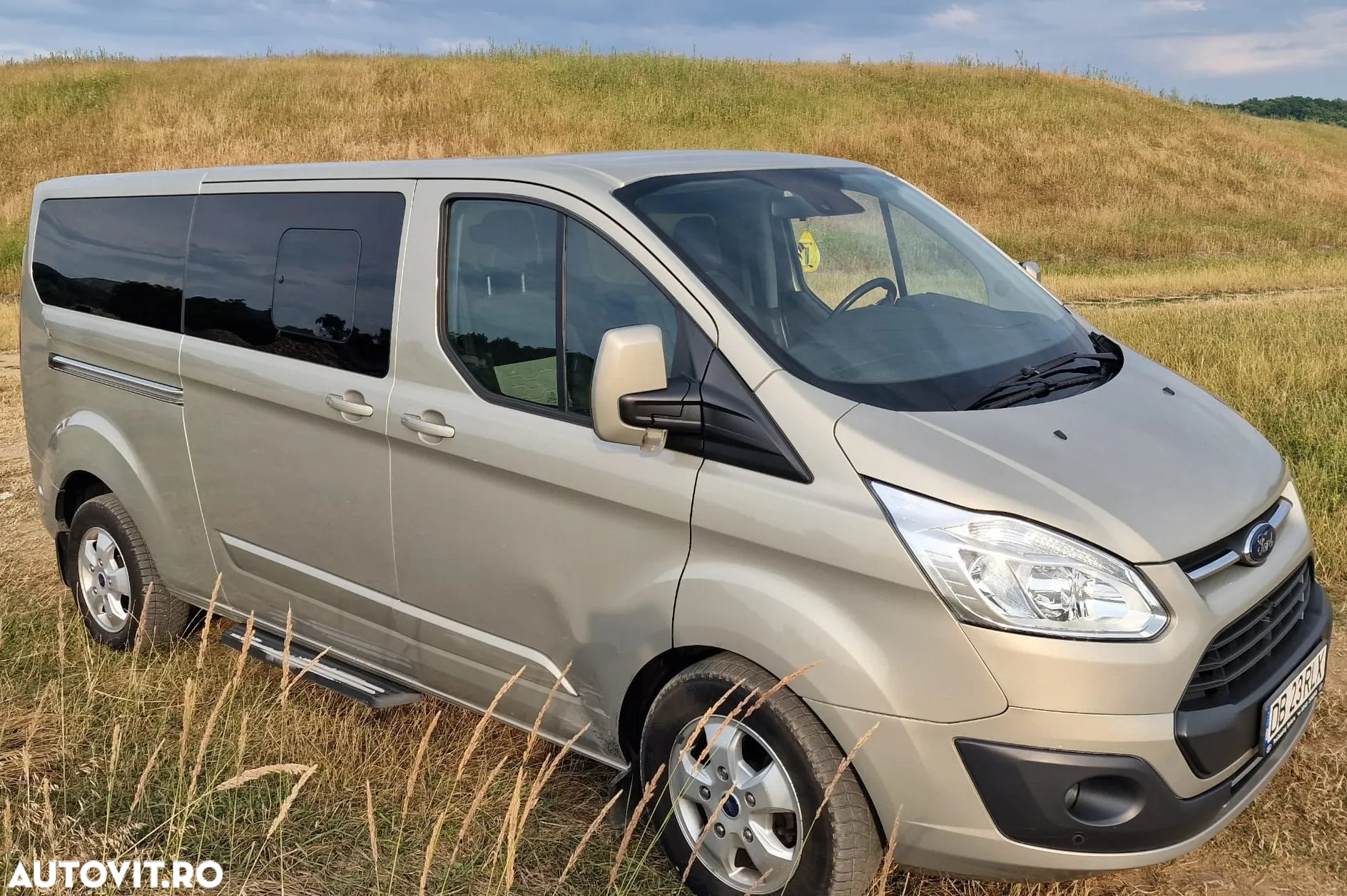 Ford Tourneo Custom - 8