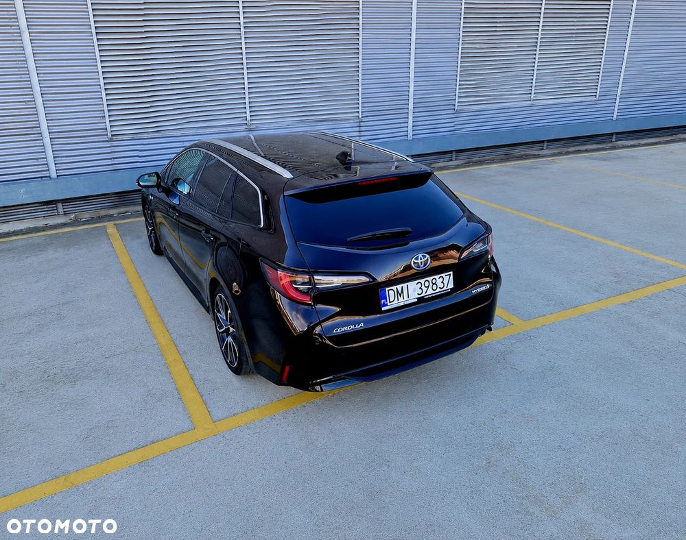 Toyota Corolla 2.0 Hybrid Executive - 17