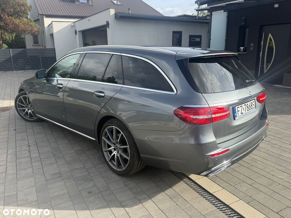 Mercedes-Benz Klasa E 220 d 4-Matic 9G-TRONIC - 5