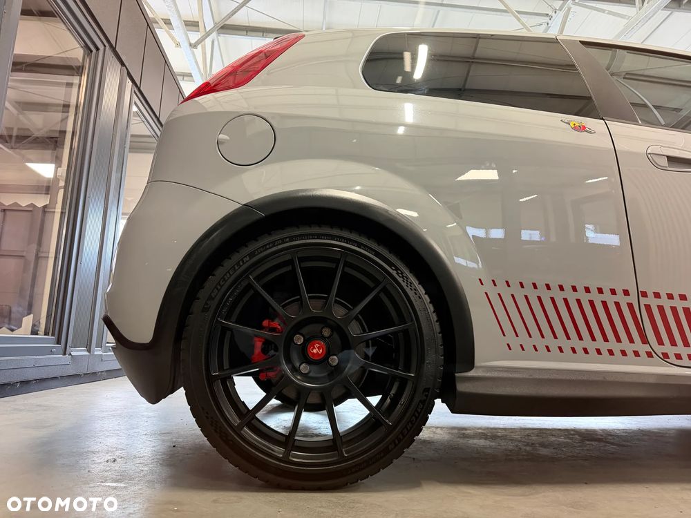 Abarth Grande Punto - 12