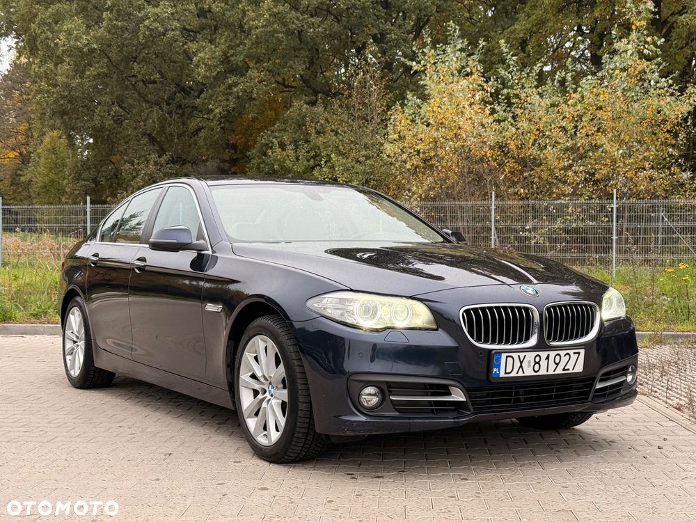 BMW Seria 5 525d xDrive - 7