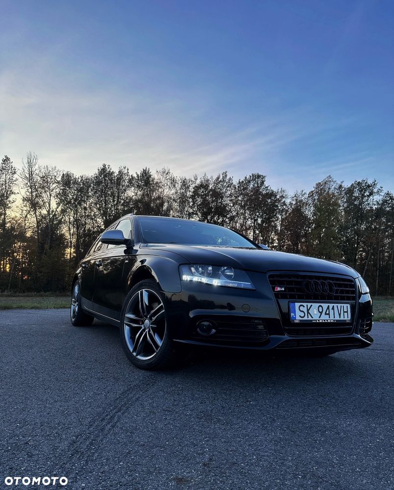 Audi A4 Avant - 1