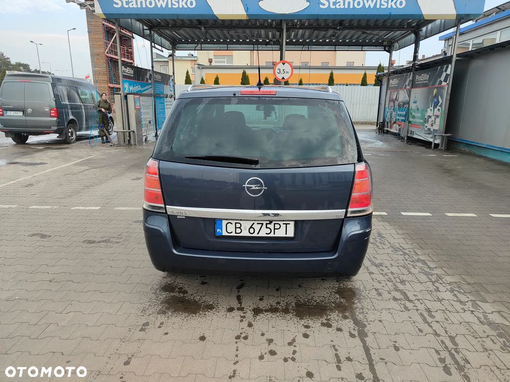 Opel Zafira 1.8 - 9