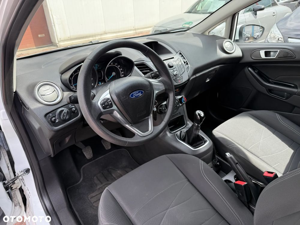 Ford Fiesta 1.25 Celebration - 11