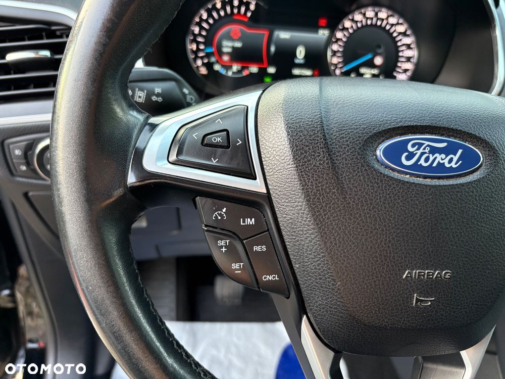 Ford S-Max 2.0 TDCi Titanium - 18