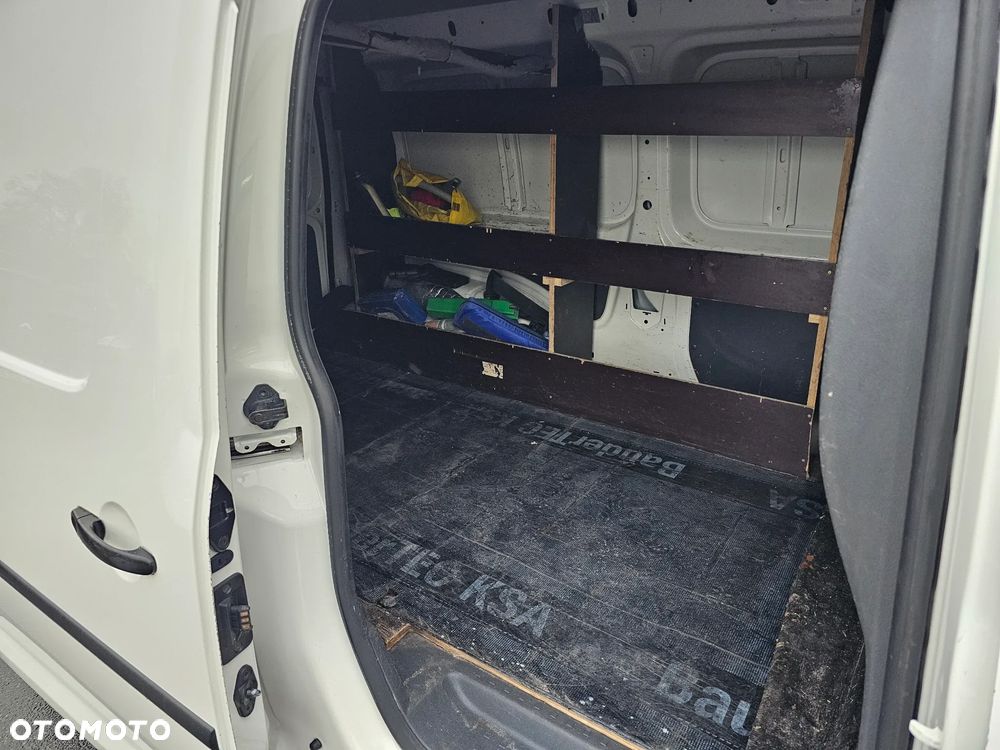 Volkswagen CADDY LONG MAXI - 15