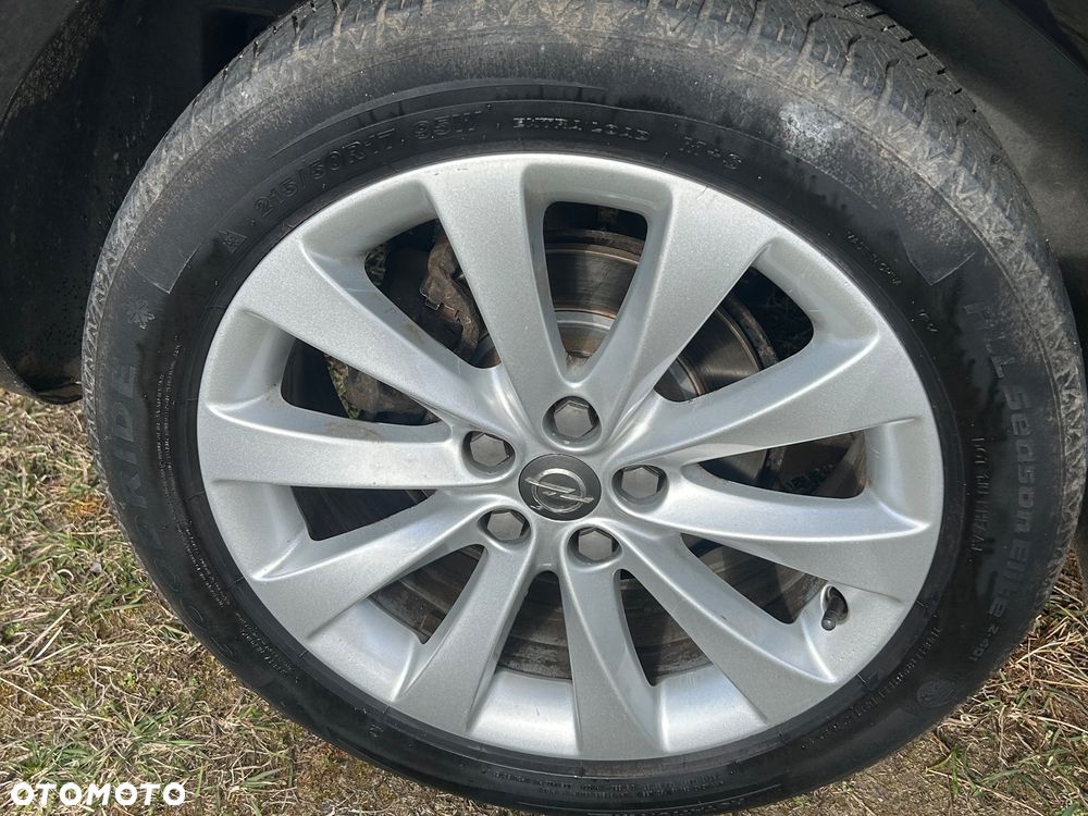 Opel Astra 1.4 Turbo 150 Jahre - 35