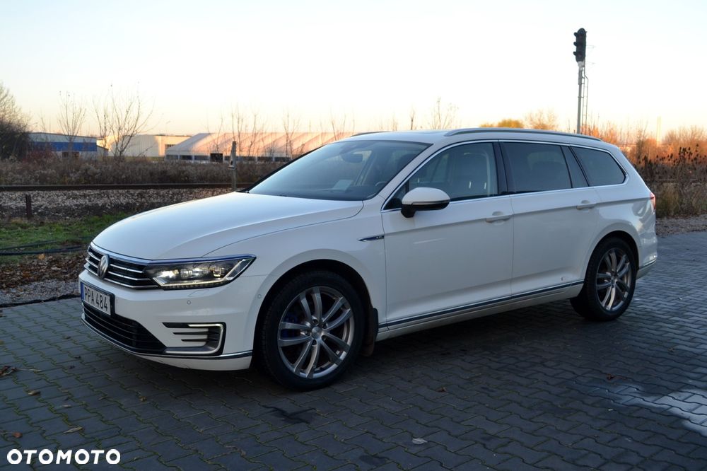 Volkswagen Passat - 9