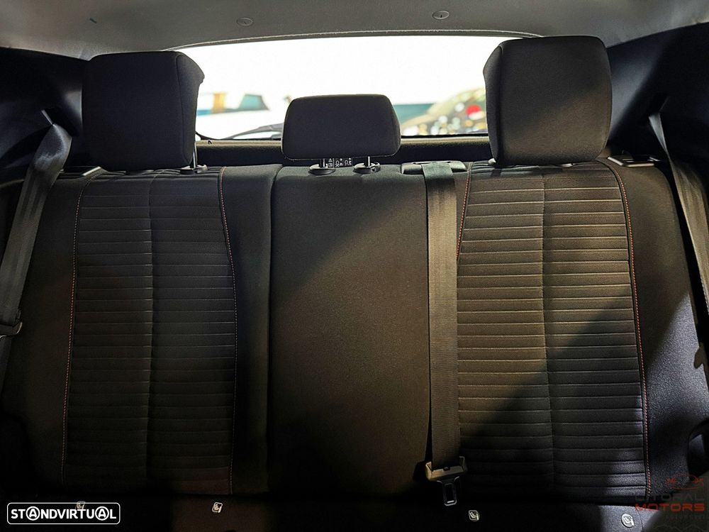 Peugeot 208 1.2 PureTech Active Pack - 38