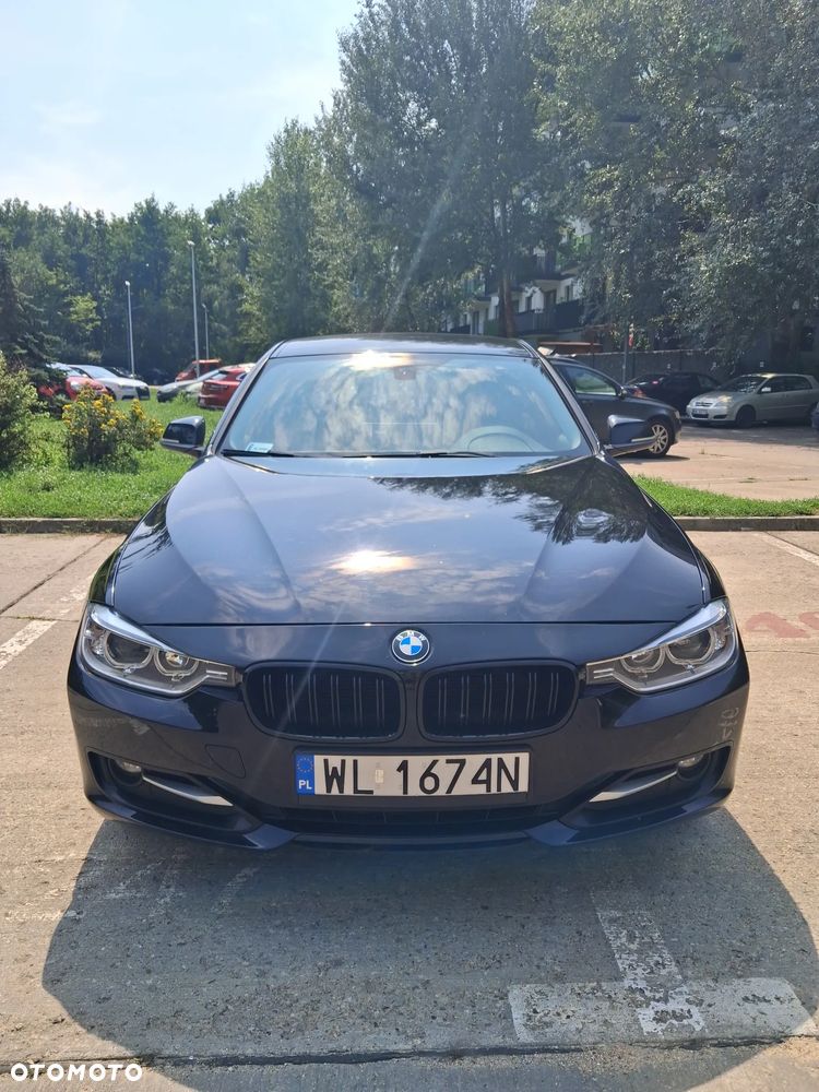 BMW Seria 3 320i xDrive Sport Line - 1