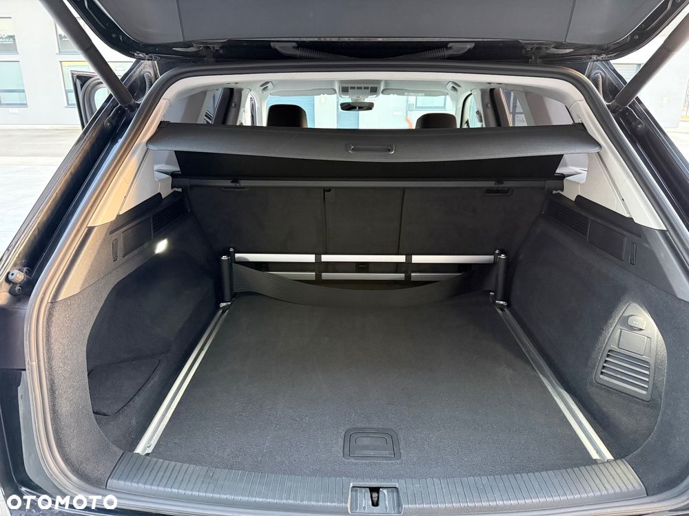 Volkswagen Touareg 3.0 V6 TDI SCR 4Mot - 31