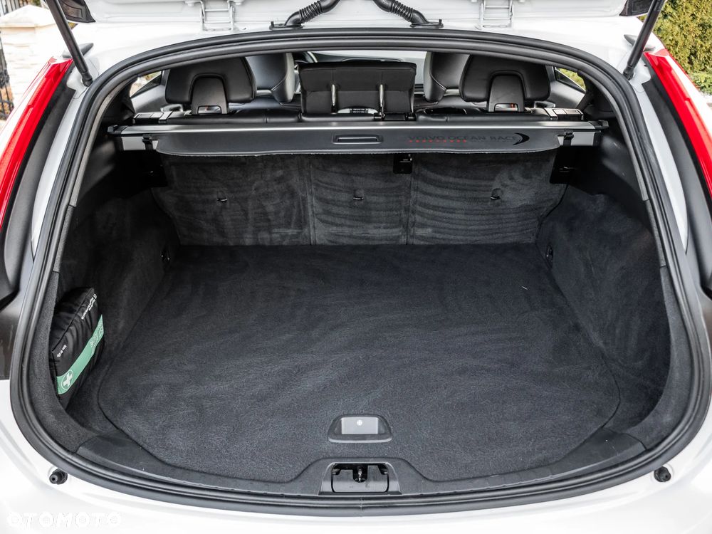 Volvo V60 D2 Ocean Race - 30