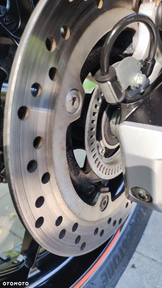 Suzuki V-STROM - 18