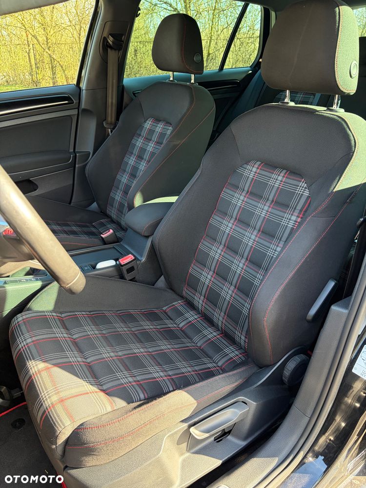 Volkswagen Golf GTI BlueMotion Technology - 14