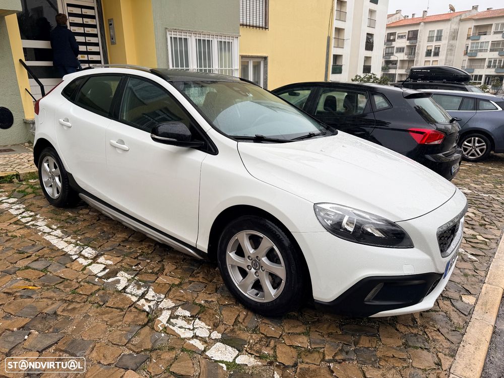 Volvo V40 Cross Country 2.0 D2 Summum - 1