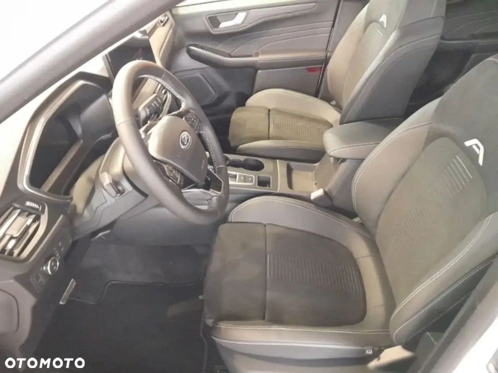 Ford Kuga - 6