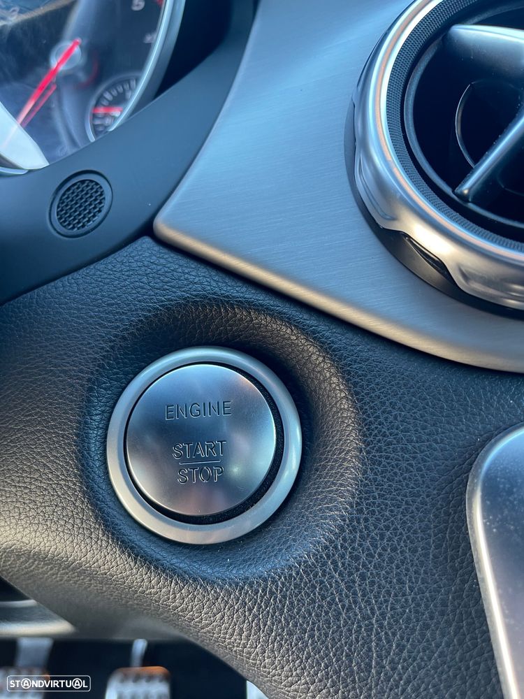 Mercedes-Benz GLA 180 d AMG Line - 9