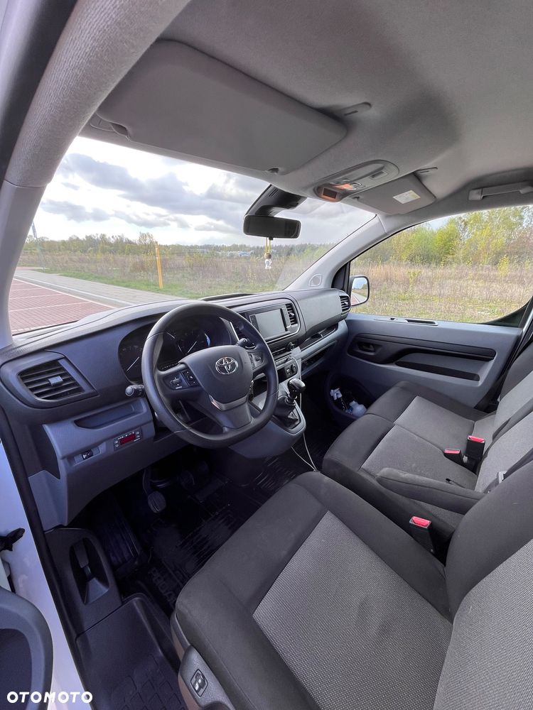 Toyota Proace - 10