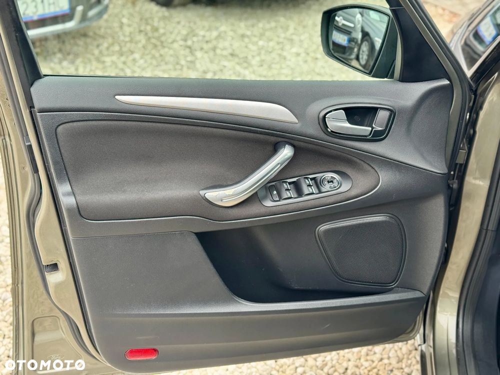 Ford Galaxy 2.0 FF Titanium - 14