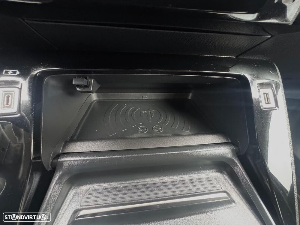 Peugeot e-2008 50 kWh Allure Pack - 10