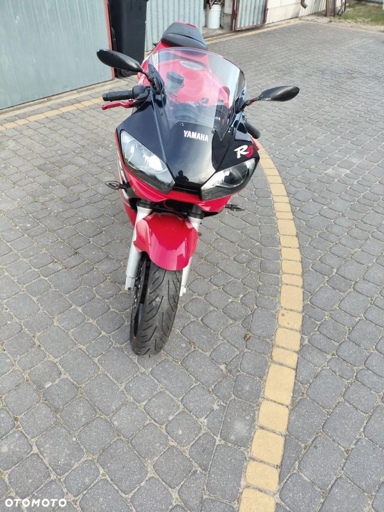 Yamaha R6 - 3
