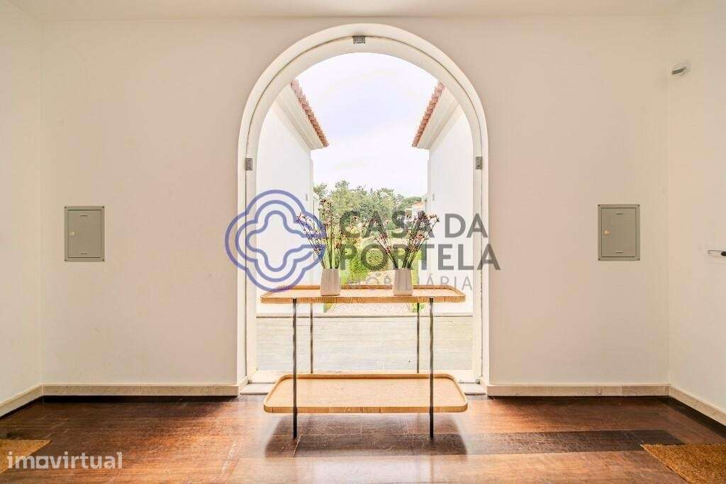 Apartamento Duplex T5 de Luxo para Arrendamento | Terraço, Piscina e G - Grande imagem: 3/60
