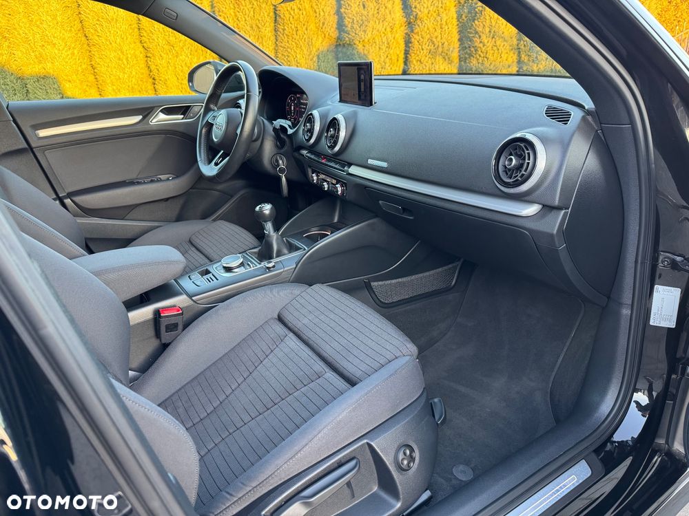 Audi A3 Sportback 2.0 TDI S line Sportpaket - 7