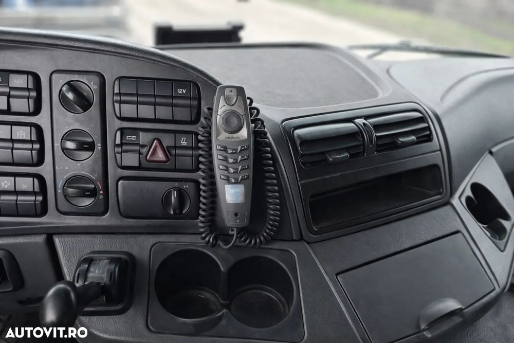 Mercedes-Benz ACTROS - 14