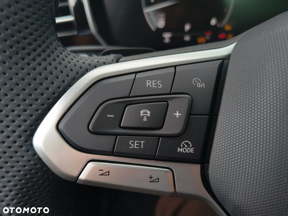 Volkswagen Touareg 3.0 V6 TDI 4Motion R-Line Final Edition - 30