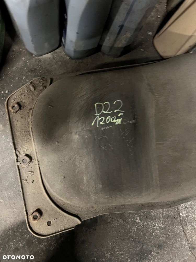 Zbiornik paliwa Nissan Navara d22 2.5dci - 6