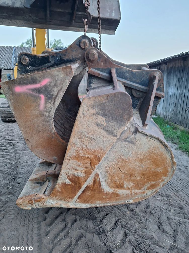 Komatsu PC240NLC-10 - 16