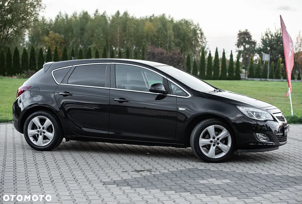 Opel Astra 1.4 Turbo Design Edition - 12