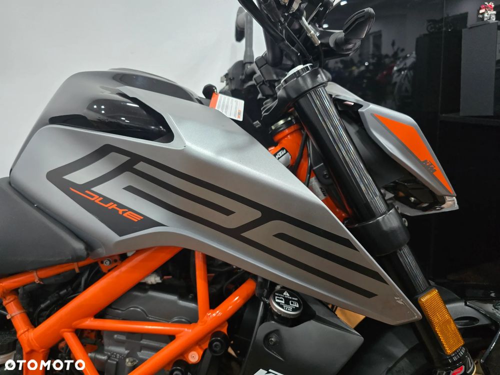 KTM Duke - 23