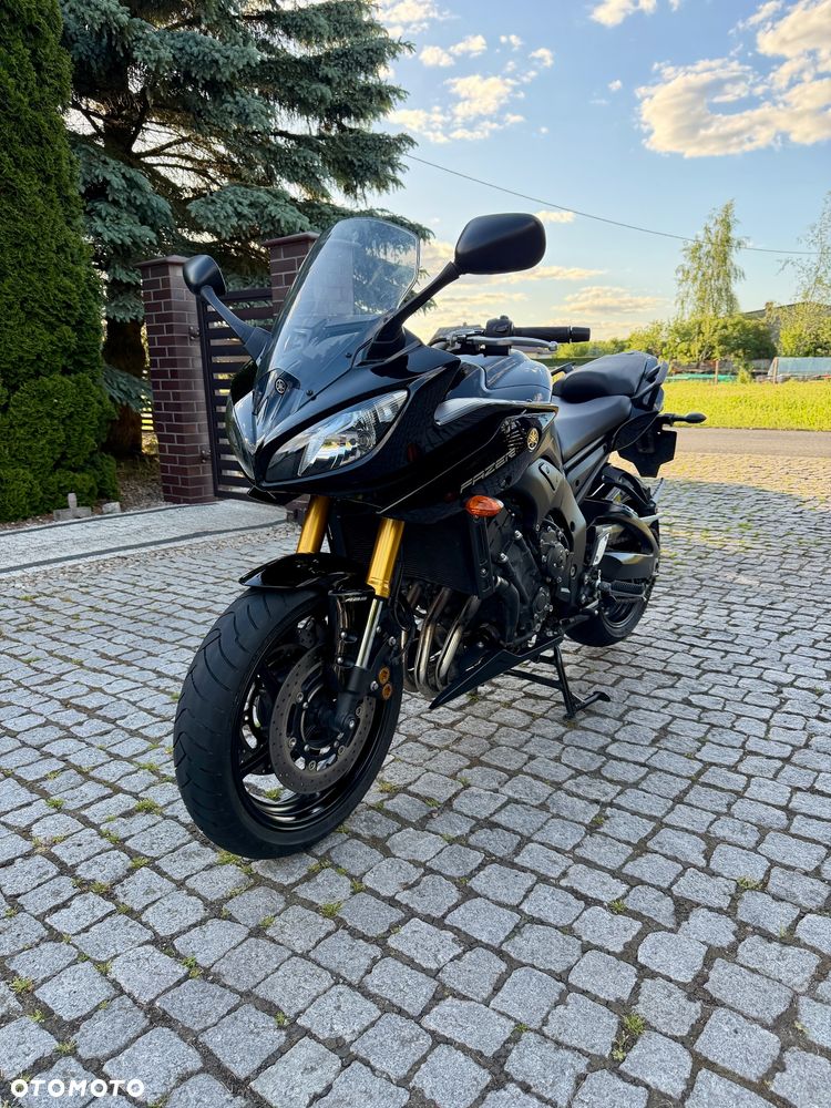 Yamaha FZ8 - 5