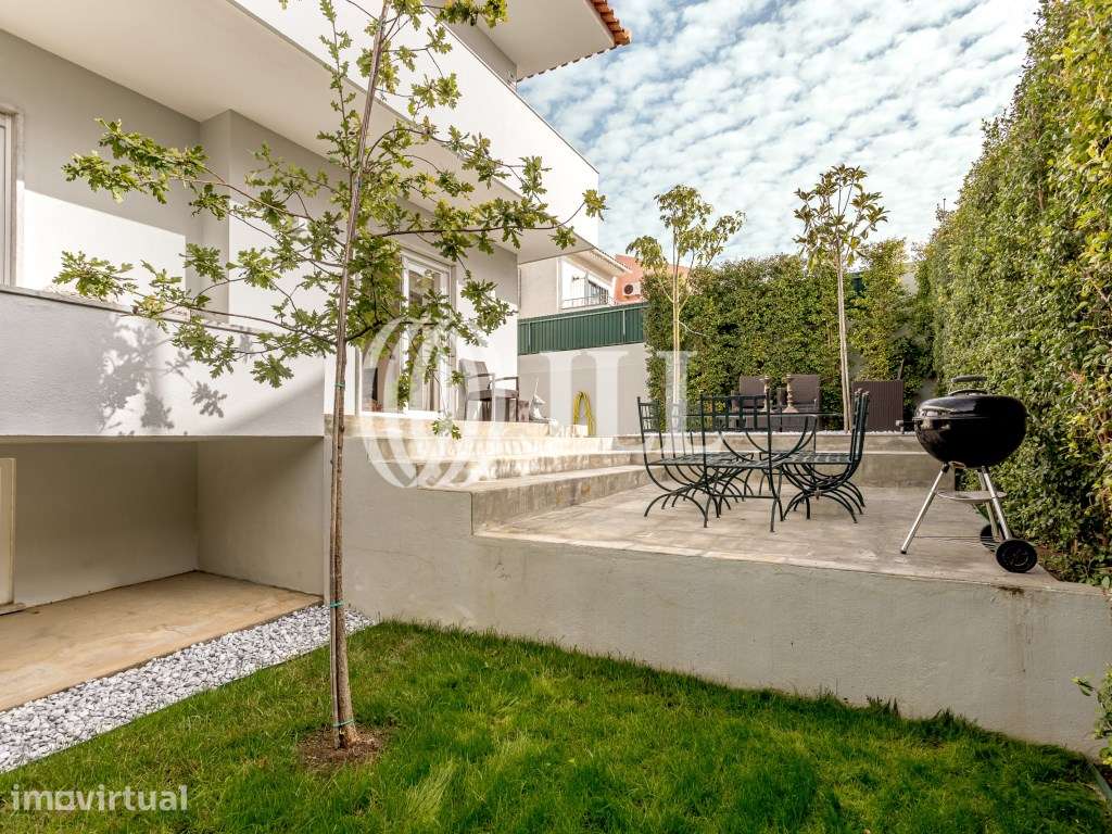 Moradia T3+1 com jardim em Cascais - Grande imagem: 3/47
