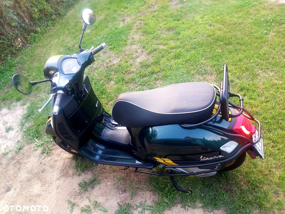 Piaggio Vespa - 33