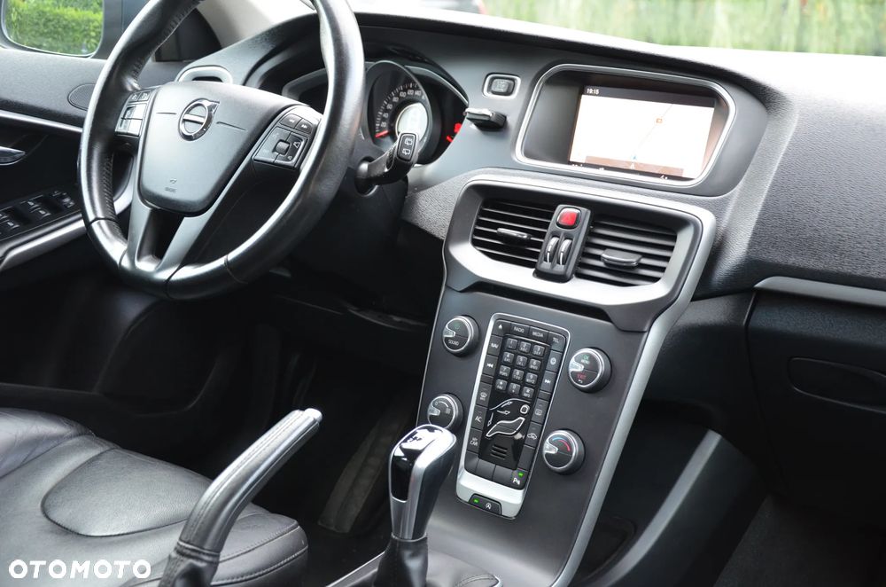 Volvo V40 D2 Kinetic - 15