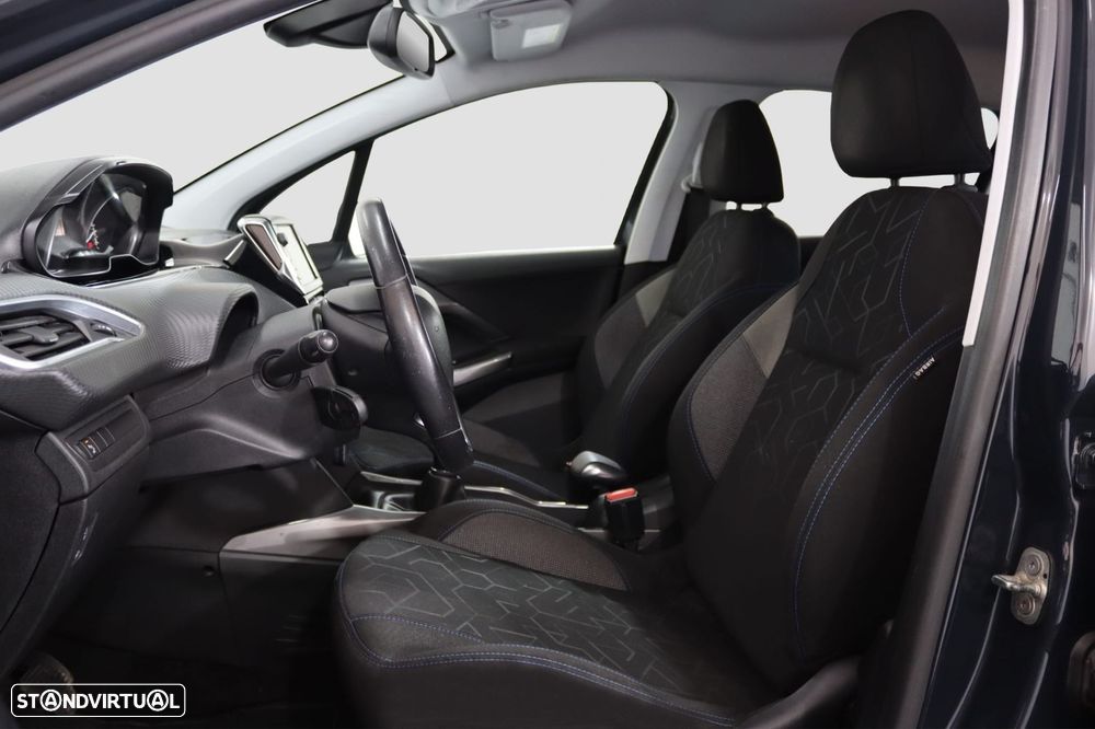 Peugeot 2008 PureTech 82 Style - 14