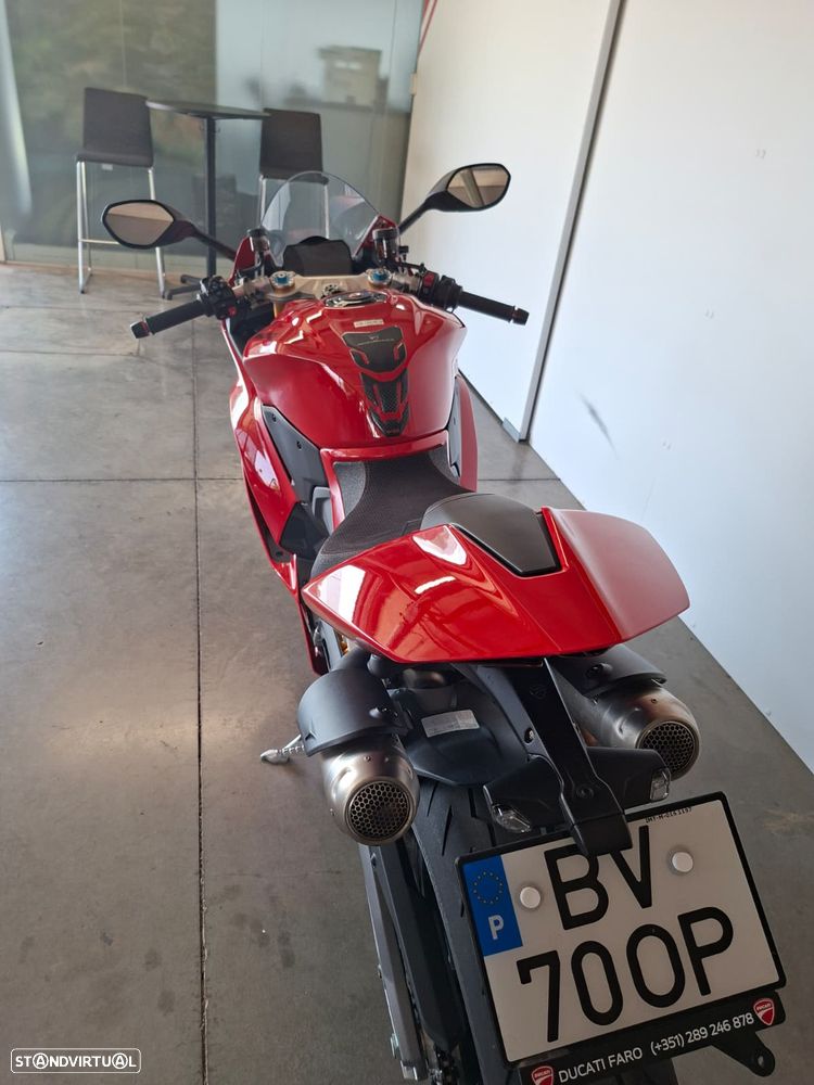 Ducati Panigale V2 S - 11