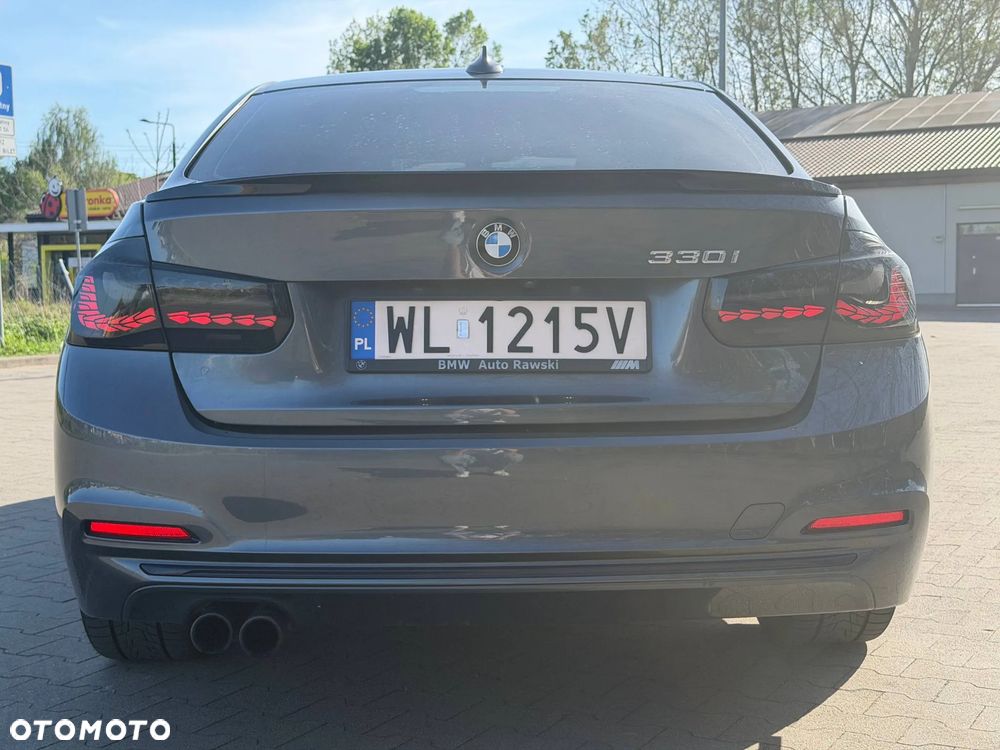 BMW Seria 3 2018 photo 3
