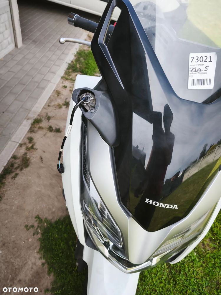 Honda NSS - 11