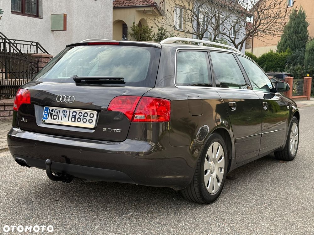 Audi A4 Avant - 4