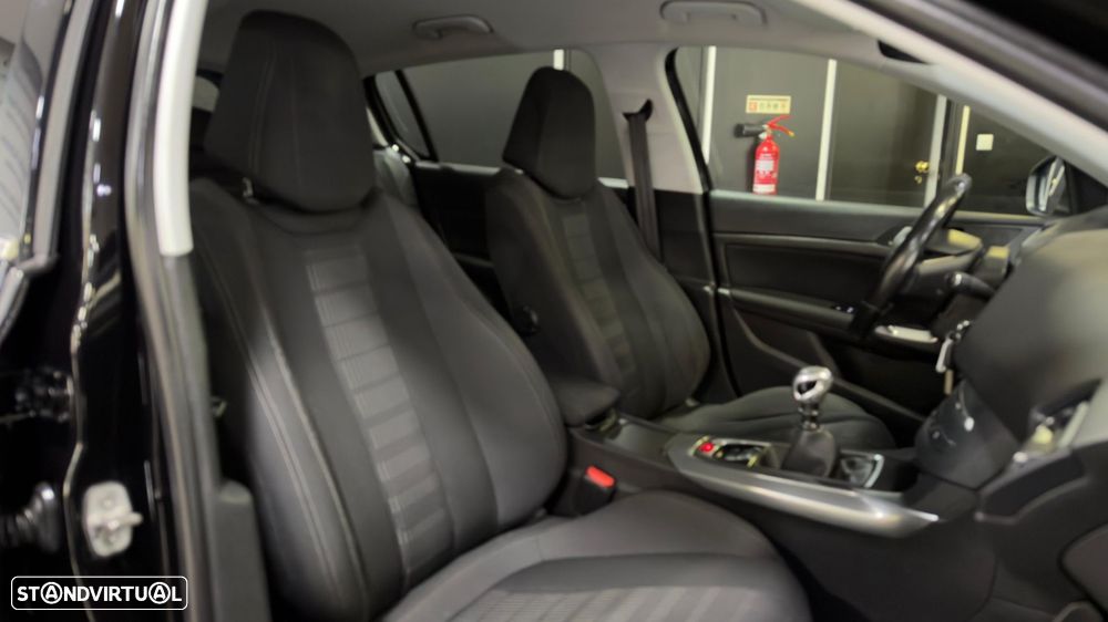 Peugeot 308 e-HDi FAP 110 Stop&Start Allure - 32