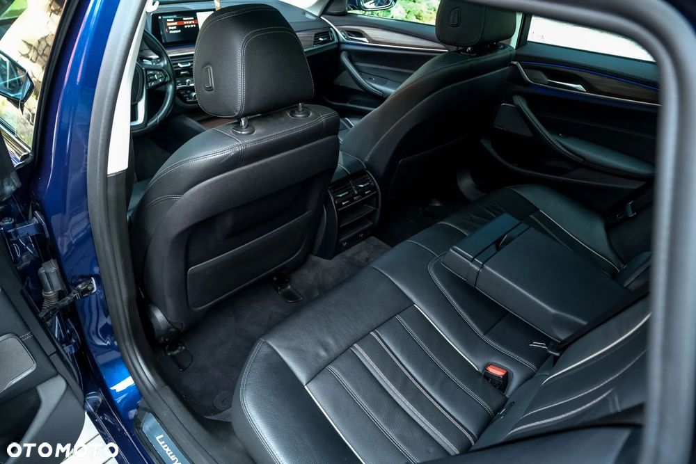 BMW Seria 5 520d xDrive Luxury Line - 25