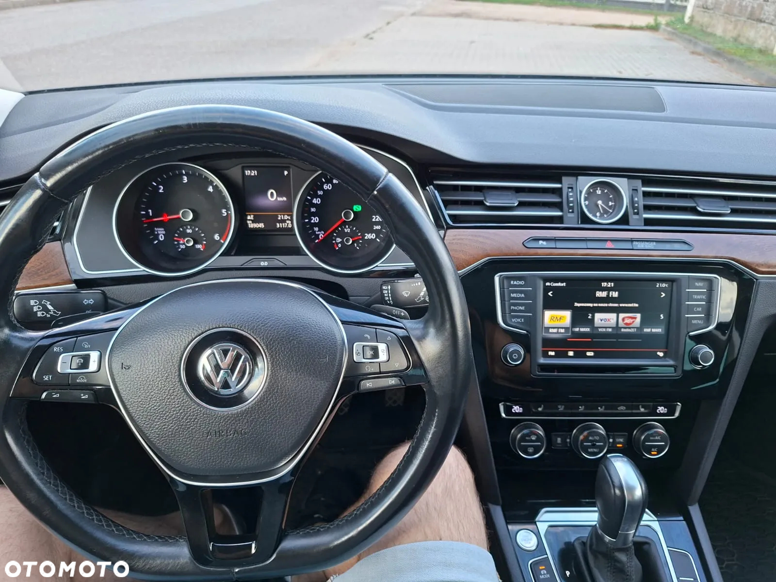 Volkswagen Passat 2.0 TDI BMT Highline DSG - 10