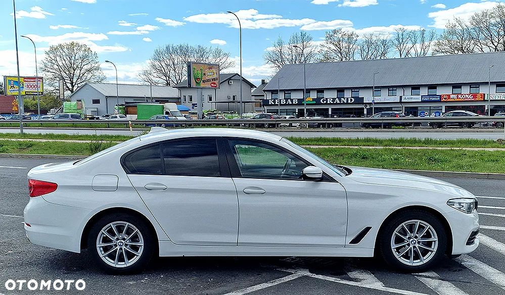 BMW Seria 5 518d Business Edition - 15